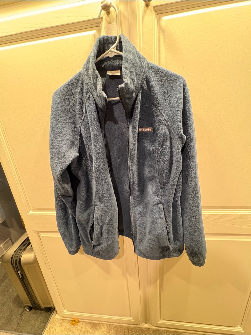 Columbia Woman’s L Dark Blue Colored Full Zip Fleece Jacket
